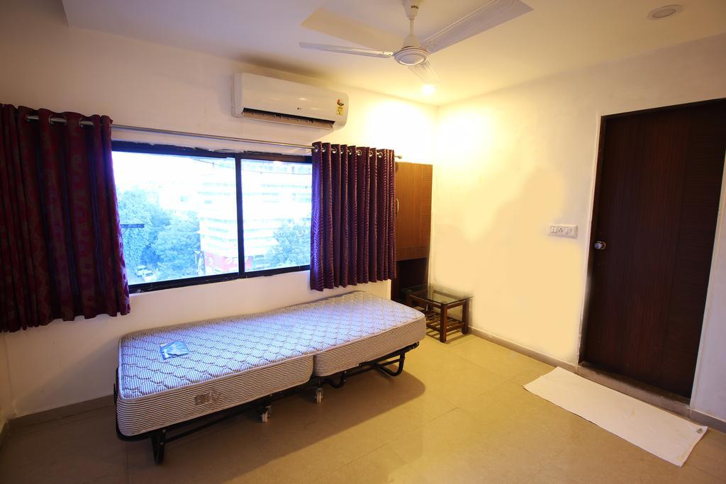 Hotel O Keshav Ahmedabad Luaran gambar