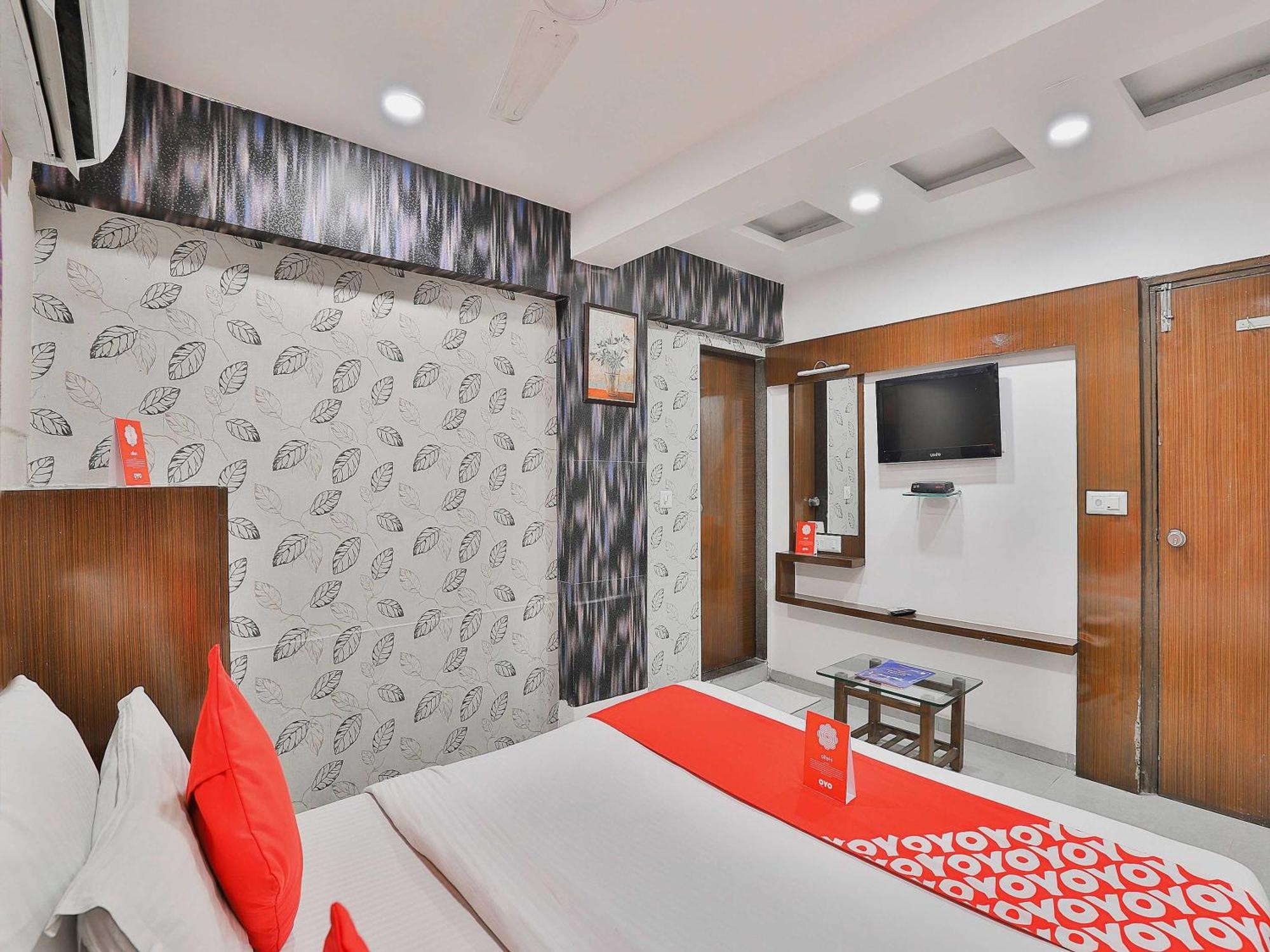 Hotel O Keshav Ahmedabad Luaran gambar