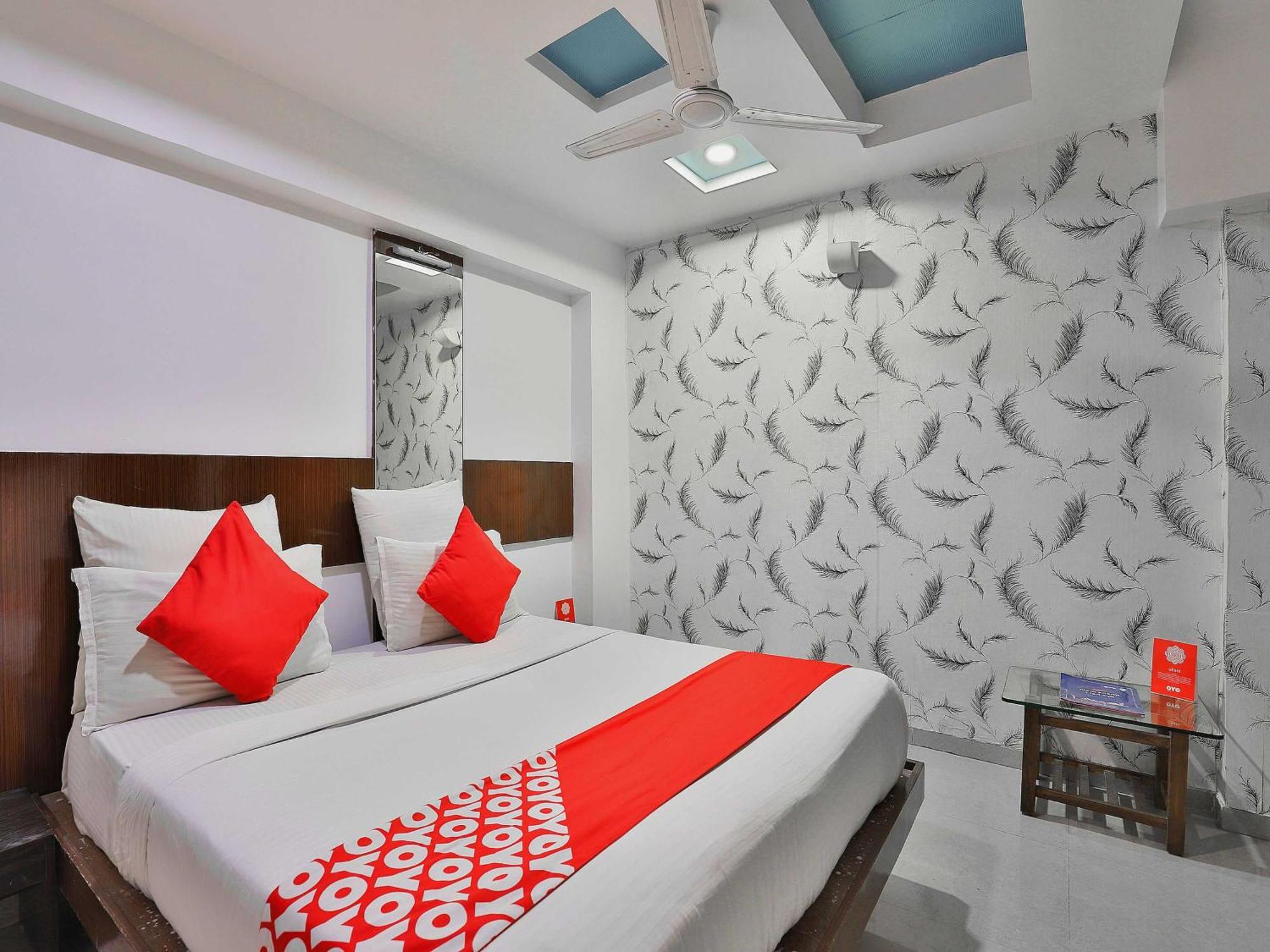 Hotel O Keshav Ahmedabad Luaran gambar