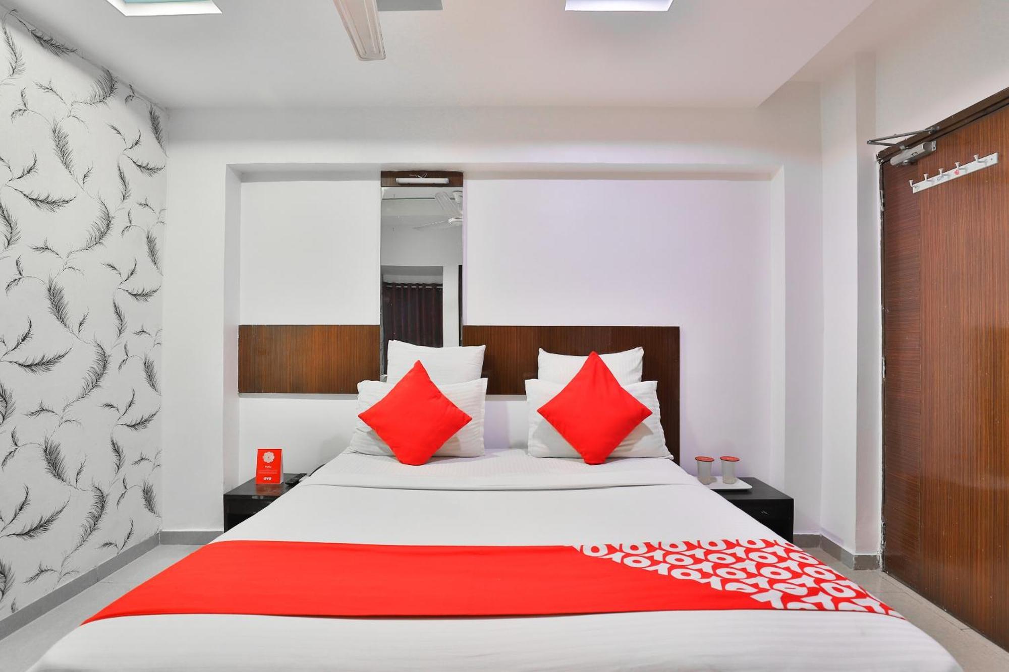 Hotel O Keshav Ahmedabad Luaran gambar