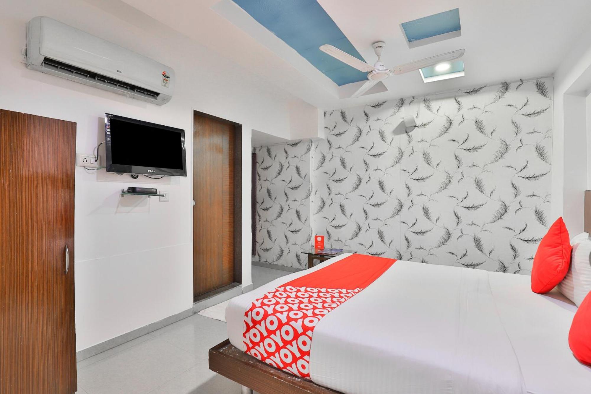 Hotel O Keshav Ahmedabad Luaran gambar