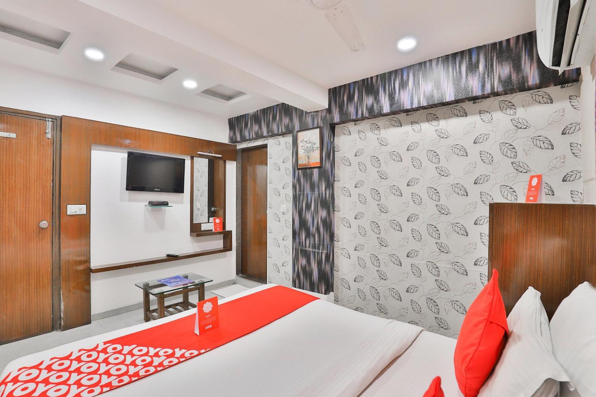 Hotel O Keshav Ahmedabad Luaran gambar