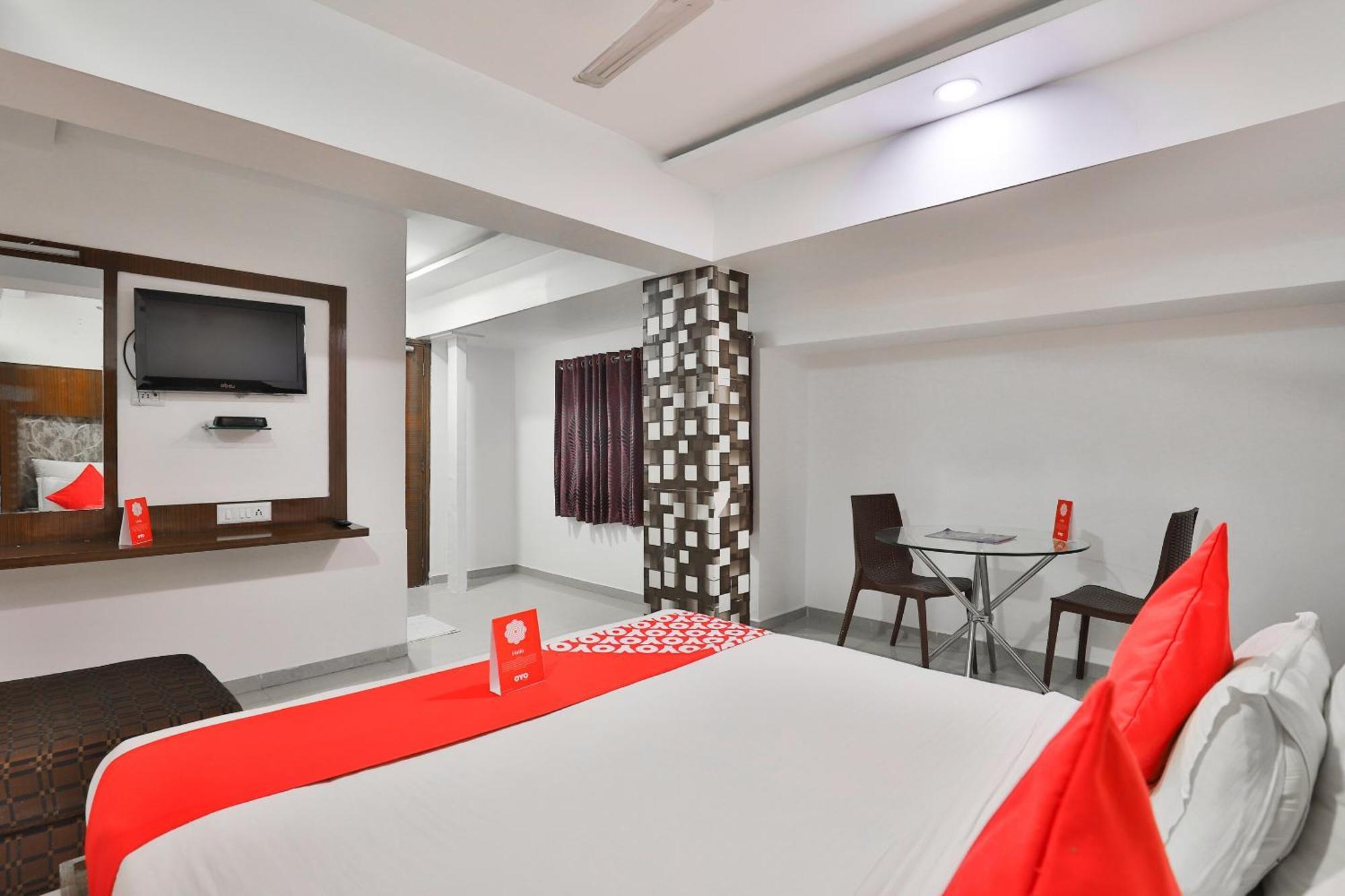 Hotel O Keshav Ahmedabad Luaran gambar