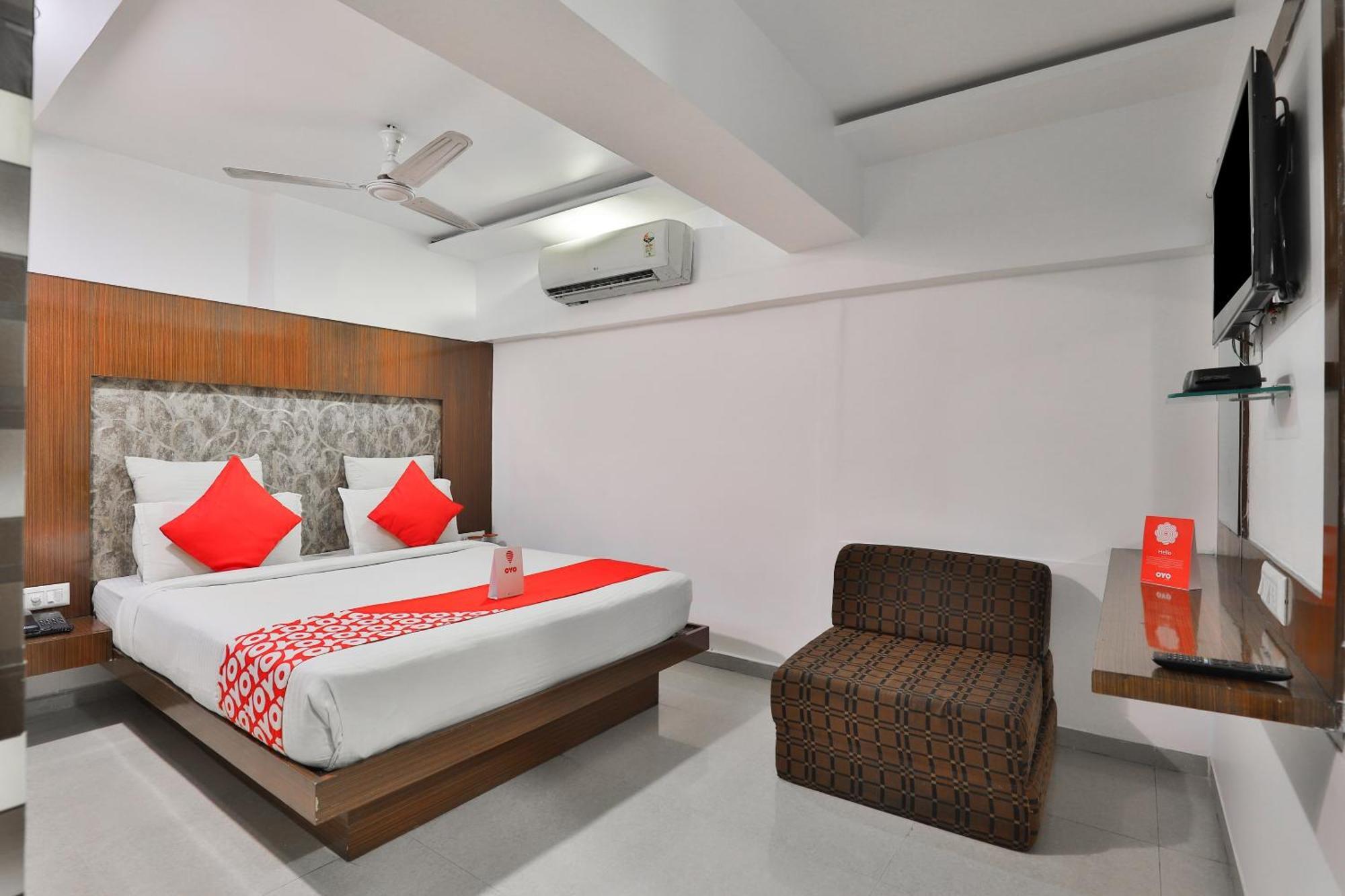Hotel O Keshav Ahmedabad Luaran gambar