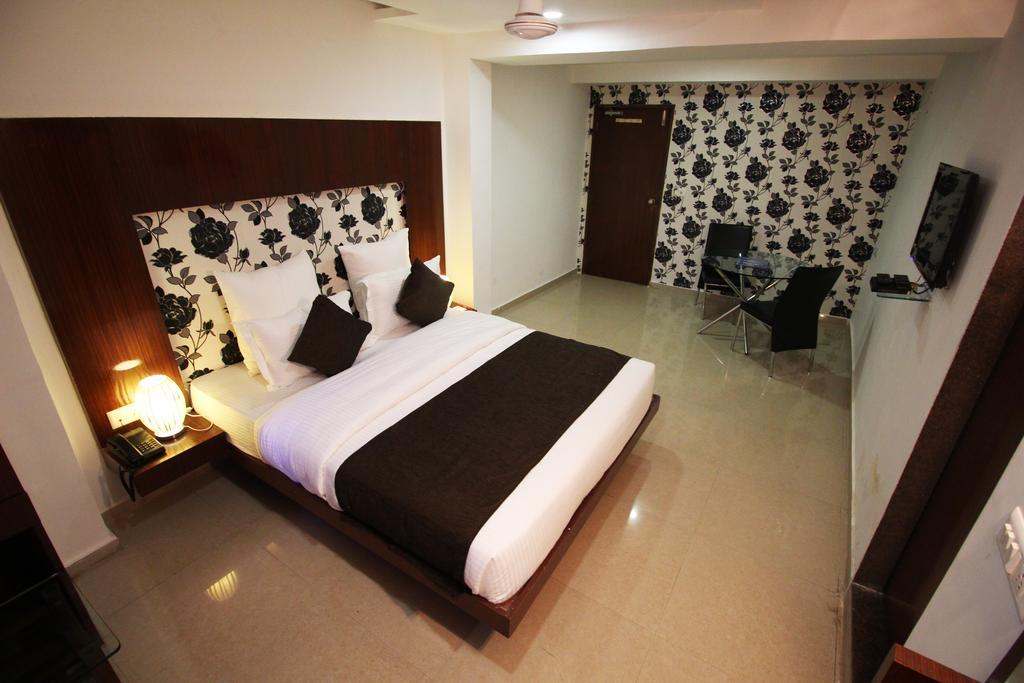 Hotel O Keshav Ahmedabad Bilik gambar